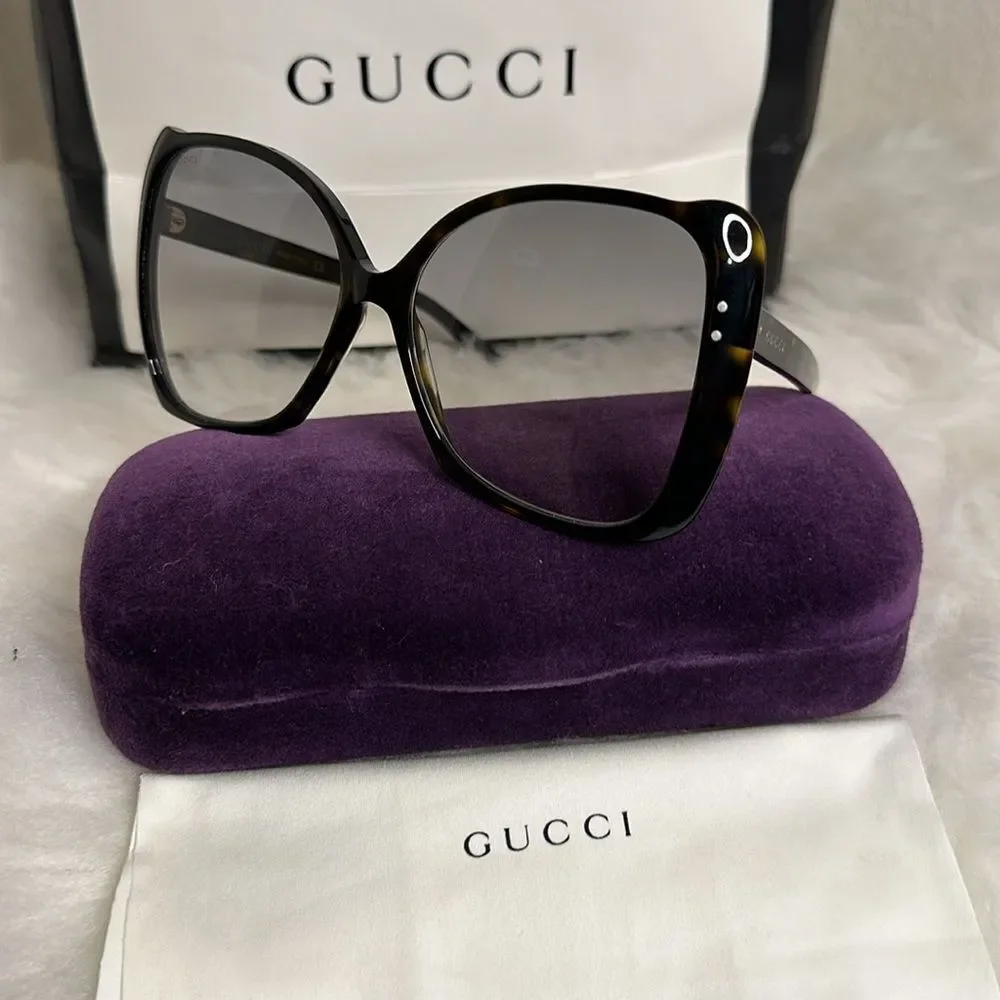 💯Authentic Gucci Sunglasses with Case🍀 - Picture 7 of 16